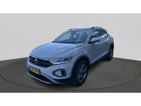 Volkswagen T-Roc 1.5 TSI DSG Life Ed. 150PK | demonstratie-auto | Carplay | Camera