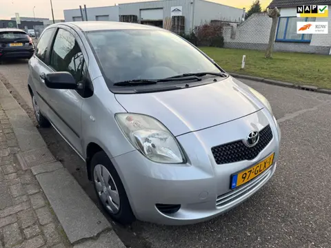 Toyota Yaris 1.0 VVTi + 3 DEURS, APK 12-2026!