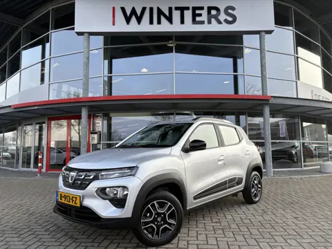 Dacia Spring Comfort Plus 27 kWh | Camera | Navigatie | Airco | Dealerauto |