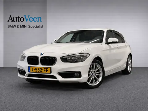 BMW 1-serie 118i Corporate Lease Executive (CRUISE, NAVI, STOELVERWARMIING, PARKEERSENSOREN, GOED ON