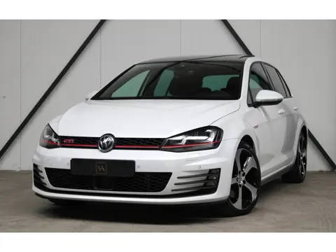 Volkswagen GOLF 2.0 TSI GTI l Panoramadak l Dynaudio l Camera l Standkachel