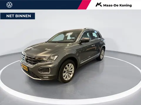 Volkswagen T-Roc 1.5 TSI 150pk DSG Sport · Camera · Afneembare Trekhaak · Dodehoeksensor · Keyless ·