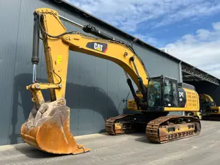 Cat 352F (bj 2017)