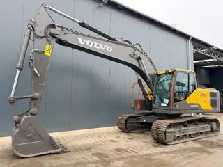 Volvo EC210 (bj 2025)