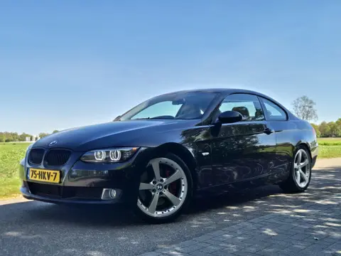 BMW 3 Serie Coupe 330i Executive (bj 2009, automaat)