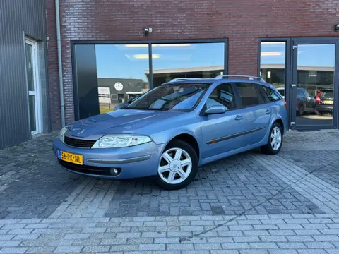 Renault Laguna Grand Tour 1.8-16V Elective | 04-2027 APK | Trekhaak | Clima | Cruise |