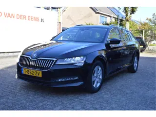 Škoda Superb Combi 1.5 TSI ACT Busn. Ed. NL-Auto / Apple,android / 10-2023 / 69000KM!!! / Led verl.