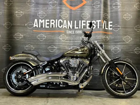 Harley-Davidson Chopper Softail Break Out FXSB (bj 2016)