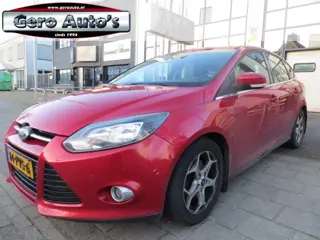 Ford Focus 1.6 EcoBoost First Edition hb motor loopt onregelmatig handel meeneemprijs !