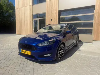 Ford Focus Wagon 1.5 Titanium ST-Line 5DRS|AUTOMAAT|Clima|Parkeersensoren|Stoelverwarming|Stuurverwa