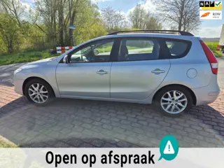 Hyundai I30 CW 2.0i Style /APK 01-04-27