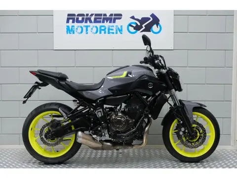 Yamaha MT-07 ABS 35kw of vol verm (bj 2016)