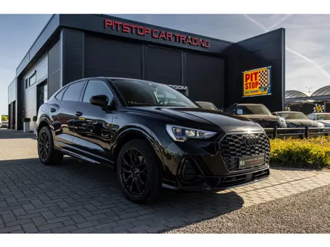 Audi Q3 Sportback 45 TFSI e S Edition, Elektrische Trekhaak, CarPlay, SONOS, Stoelverwarming, Leder,