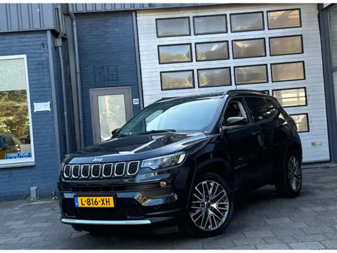 Jeep Compass 1.3T Limited | Clima | Camera | Pano | N.A.P