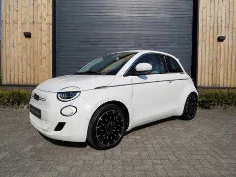Fiat 500e La Prima 42 kWh *leder *Carplay *Luxste uitvoering