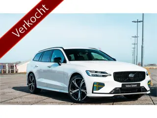 Volvo V60 T6 Plug-in hybrid AWD Plus Dark / I Love Sweden uitvoering / Exterieur Styling kit / 19" V