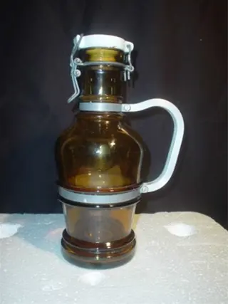 Glazen bierkruik met metalen handvat en beugelsluiting, 1ltr