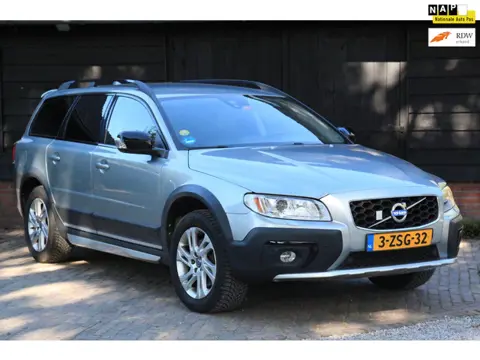 Volvo XC70 2.0 D4 FWD Nordic+ Xenon/Leer/Parkeersensor v,a/Spoiler pakket/Trekhaak