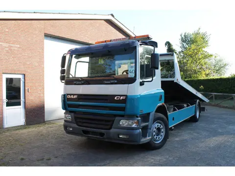 DAF CF 75.250 / Euro3 / Handgechakeld / 169.989 Km / Falkom Begingsvoertuig / IN NIEUW STAAT !!