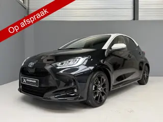 Toyota Yaris 1.5 Hybrid Executive Bi-Tone|HUD|Blindspot|Camera|Carplay