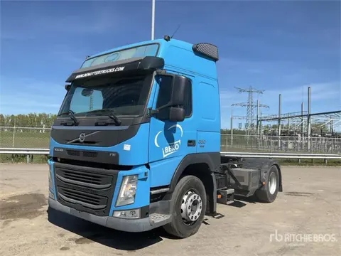 Volvo FM330 TRS S/A Sleeper Truck Tractor (bj 2014)