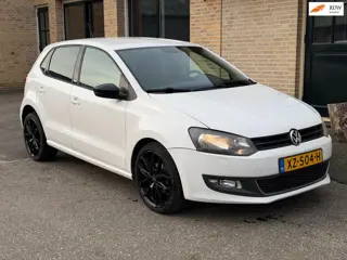Volkswagen Polo 1.2-12V Style | NAVI | STOELVERWARMING