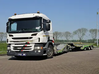 SCANIA P410 truck transporter