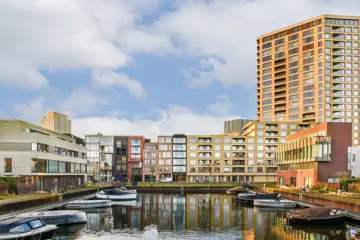 Woning aan de Solitudolaan te Amsterdam