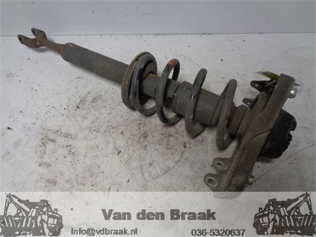 Audi A4 2001-2008 Veerpoot voorzijde