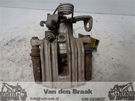 Audi A4 2001-2008 Remklauw links achter