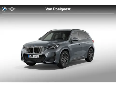 BMW iX1 eDrive20 67 kWh M Sport Edition | M Sportpakket | Premium Pack | Travel Pack | Trekhaak