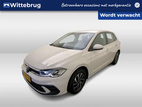 Volkswagen Polo 1.0 TSI 95pk Life / Navigatie by APP / LM velgen / LED / Digital cockpit / Camera Ga
