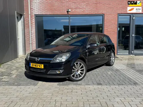 Opel Astra 1.6 Cosmo | NWE APK | Cruise | Clima | 1/2 Leer |