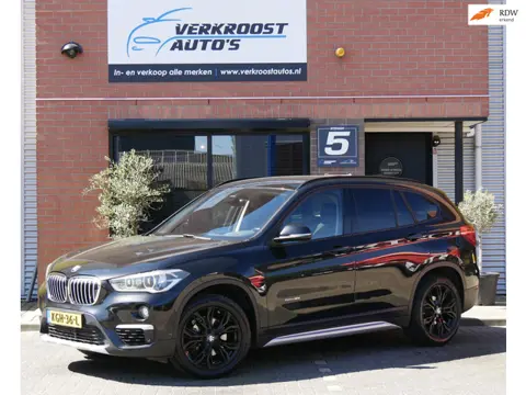 BMW X1 SDrive18i Executive. leder. navi. stoelverw.