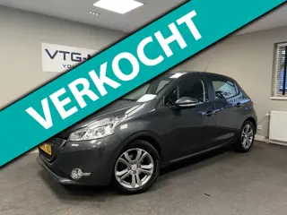 Peugeot 208 1.2 VTi Envy ClimateControl|PDC A|Navi|ElektrischPakket|APK 05-2026