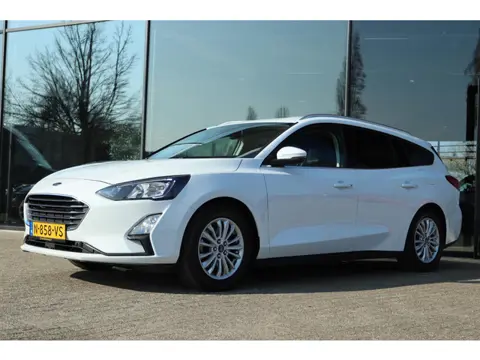 FORD FOCUS WAGON 1.0 E.B. AUTOMAAT TITANIUM X ELEK. TREKHAAK | LED | CAMERA | CARPLAY | KEY-LESS