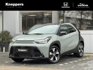 Toyota Aygo X Hybrid 115 Pulse + Easy Pack 445 euro voordeel Apple/Android, Draadloze telefoonlader,