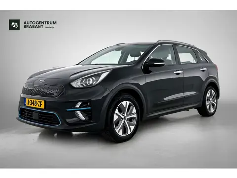 Kia E-Niro DynamicLine 64 kWh (NAVIGATIE, STOEL-/STUURVERWARMING, ADAPTIVE CRUISE, CARPLAY, 1e EIGEN