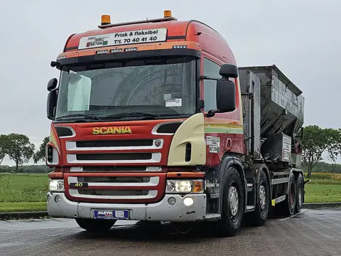 SCANIA P400 8x4