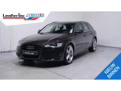 Audi A6 Avant 2.0 TDI Pro Line Navi Trekhaak Bi-Xenon PDc v+a Sportstoelen Stoelverwarming Rijklaar!