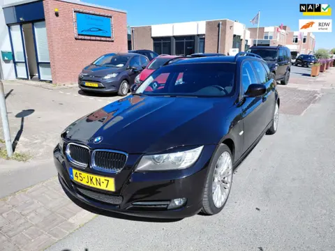 BMW 3-serie Touring 318i Executive Apk 04 2027 Airco