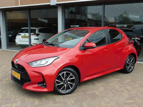 Toyota Yaris 1.5 Hybrid Dynamic | Navi (bj 2022, automaat)