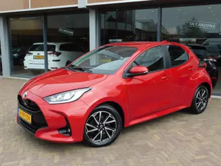 Toyota Yaris 1.5 Hybrid Dynamic | Navi (bj 2022, automaat)