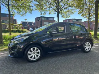 Peugeot 208 1.2 PureTech Blue Lease (bj 2017)