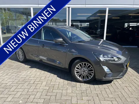 Ford Focus 1.0 EcoBoost Titanium Business Carplay / Led / Lmv / Sportstoelen / Cruise