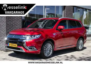 Mitsubishi Outlander 2.4 PHEV Instyle | Trekhaak | ALL Season banden | Schuif / kantel dak |
