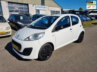 Peugeot 107 1.0 Urban Light Accent 5-Drs Airco! Bj:2013 NAP!