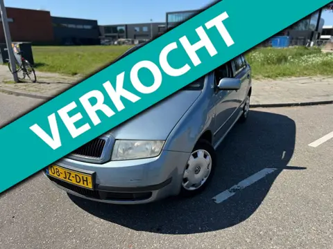 Skoda Fabia 1.4 Comfort DEALERONDERHOUDEN/1 JAAR APK /ELEK RMN