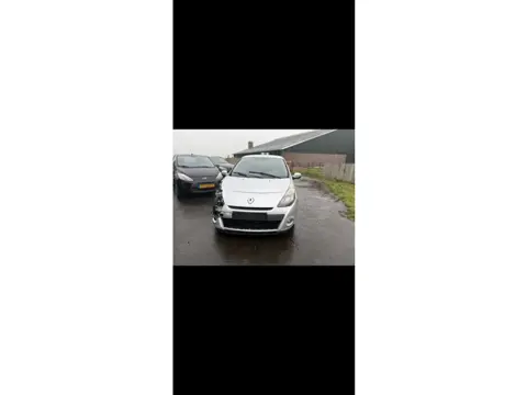 Renault Clio 1.5 dCi Collection SCHADE MOTOR OKE EURO5