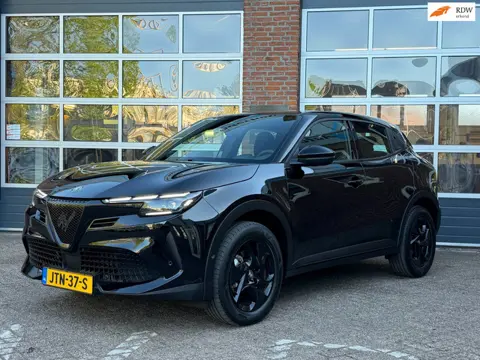 Alfa Romeo Junior 1.2 Turbo Hybrid Ibrida. Techno Pack, camera, Adapt. cruise, Led